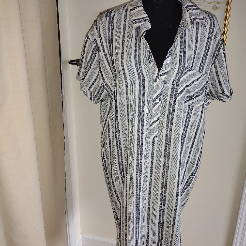 New Adrienne Vittadini  size Large